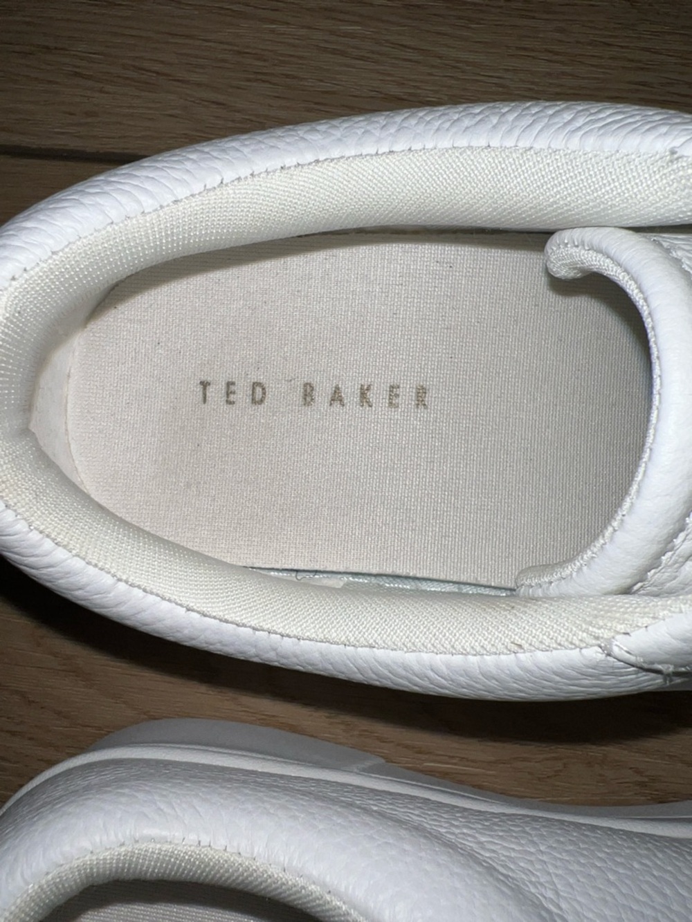 Ted Baker White Leather Sneakers with Blush Heel Tab - Picture 3 of 16